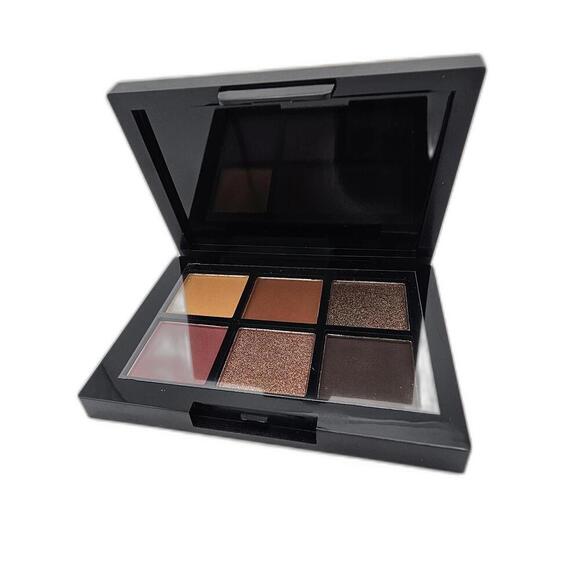 Beauty Vaulte Black Cosmetic Palette Case - Picture 1 of 2